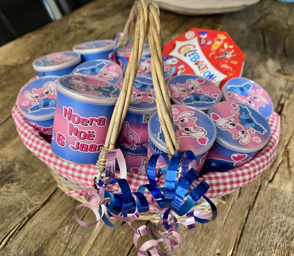 Pringles wikkel printbestand Stitch maak zelf je traktatie